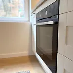 Miedzy Wiezami Apartman *