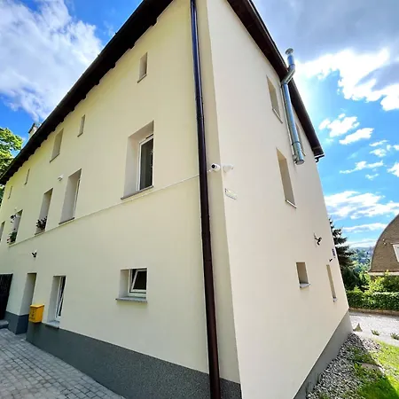 Miedzy Wiezami Apartmán Szczawno-Zdroj