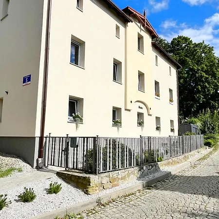 Miedzy Wiezami Apartmán Szczawno-Zdroj