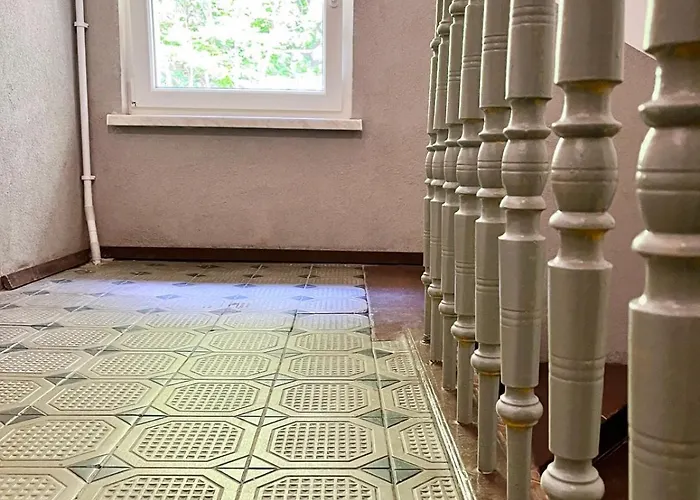 Miedzy Wiezami Szczawno-Zdroj