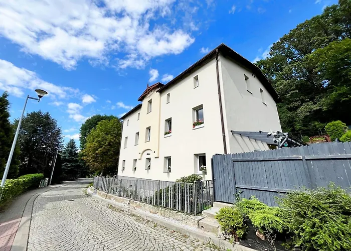 Appartamento Miedzy Wiezami Szczawno-Zdroj